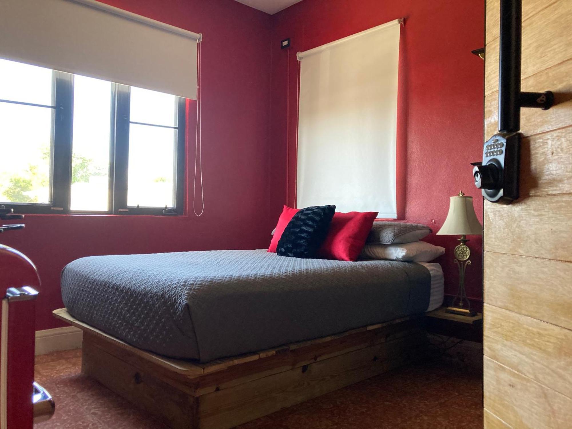 Lower Price, More Style, Discount Studio In San Juan,Pr, Beach, Free Bikes (Adults Only) Сан-Хуан Екстер'єр фото
